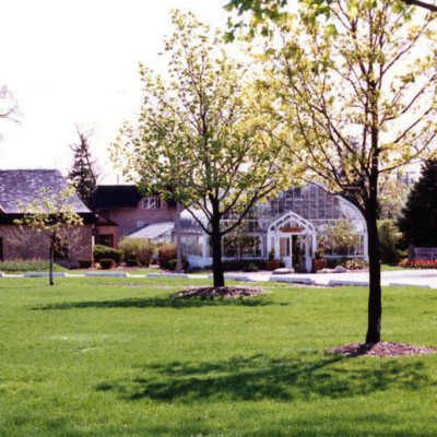 Wilder Park, Elmhurst Park District Administration Building and Conservatory