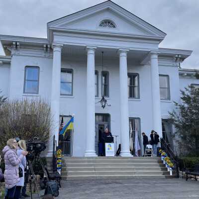 Elmhurst Stands for Ukraine Event at Wilder Park