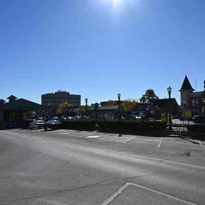 Metra Station in Downtown Elmhurst