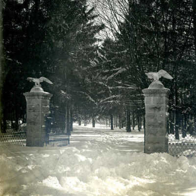 Thomas Barbour Bryan Estate Entrance