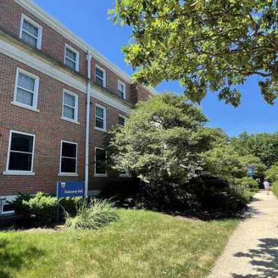 Elmhurst University, Dinkmeyer Hall