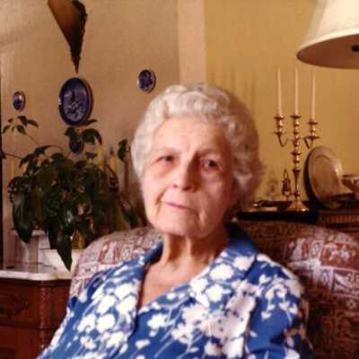 Phyllis Bates Schwab