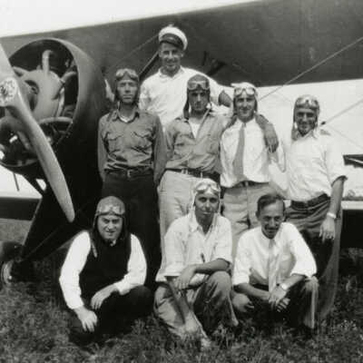 Elmhurst Airport, Pilots