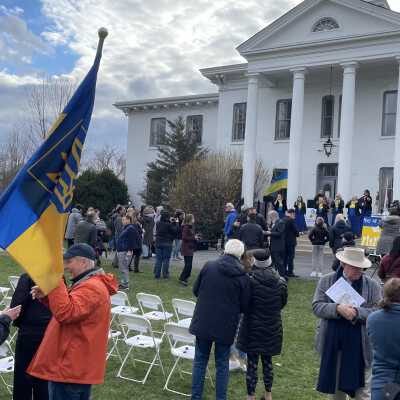 Elmhurst Stands for Ukraine Event at Wilder Park