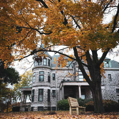 Elmhurst History Museum at the Glos Mansion