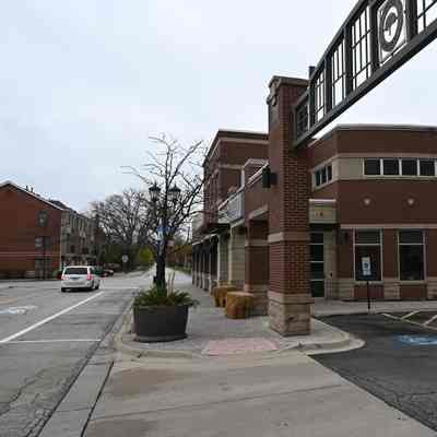 Wintrust Elmhurst Bank at 115 W. Third Street