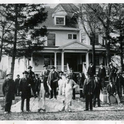 House at 196 N. York Street
