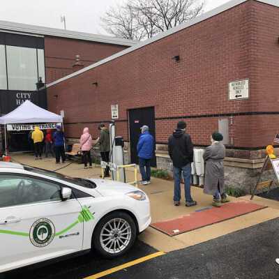 Early Voting Line at Elmhurst City Hall