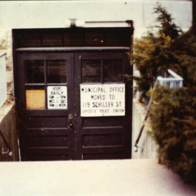 Glos Mansion as City Hall, basement entrance