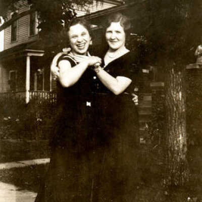Emma Ewald & Gertrude Koop