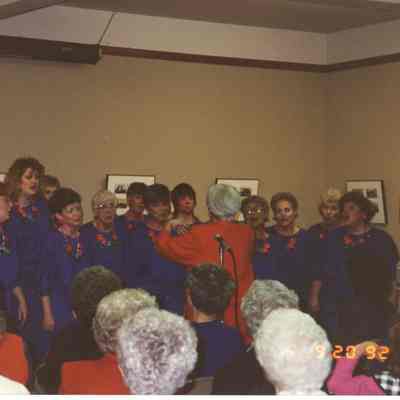 Elmhurst Historical Museum, Program, Damenchor concert