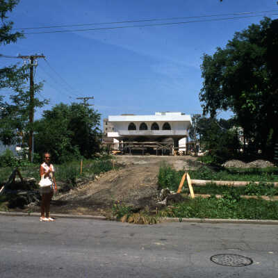 Elmhurst National Bank Annex, driveway