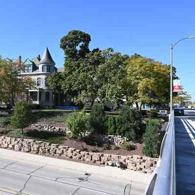 Glos Mansion at 120 E. Park Avenue