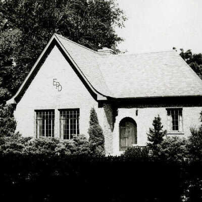 Elmhurst Park District Administration Building in Wilder Park
