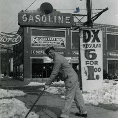 Bill's Service Station