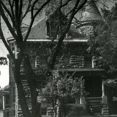 Glos Mansion