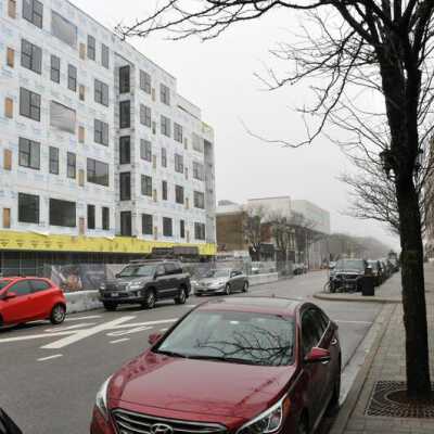 N. Addison Avenue, looking north
