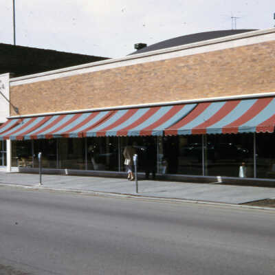John M. Smyth Store, 174 N. York Street