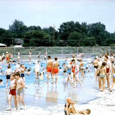 York Commons, pool