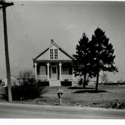 Goebel Farmhouse on Lake Street