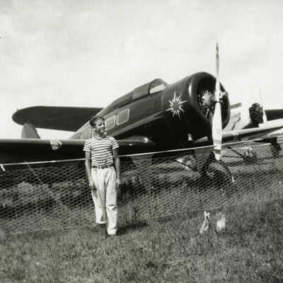 Elmhurst Airport, plane