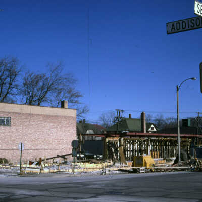Elmhurst National Bank Drive-in facility, construction