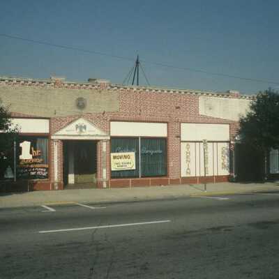 Vacant Store at 120 Addison Avenue