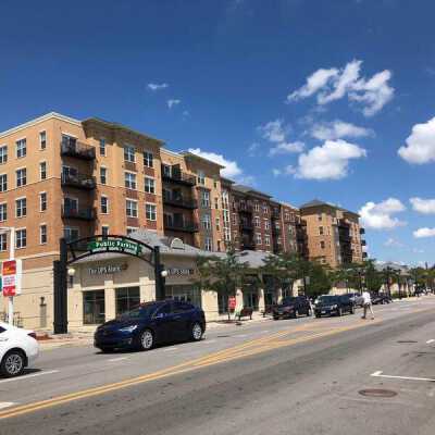 Elmhurst 255 Apartments