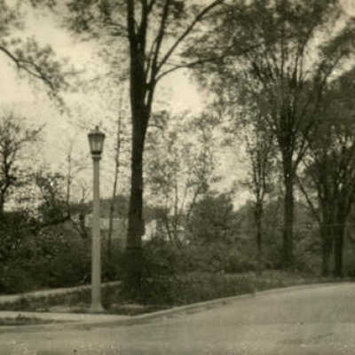 Cottage Hill Avenue and St. Charles Road, northwest corner