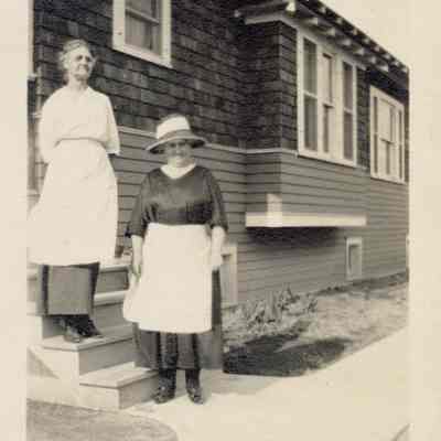 Hildebrand Family at 570 S. Sunnyside Avenue