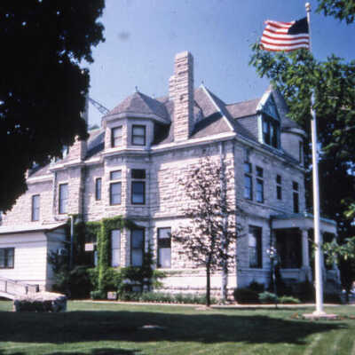 Elmhurst Historical Museum, Glos Mansion