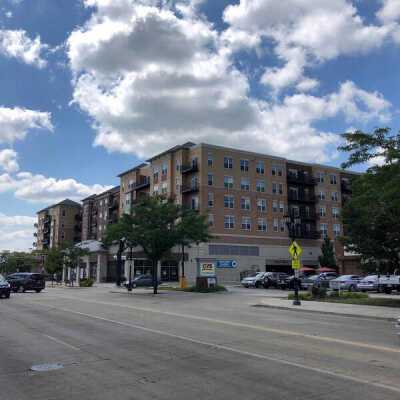 Elmhurst 255 Apartments