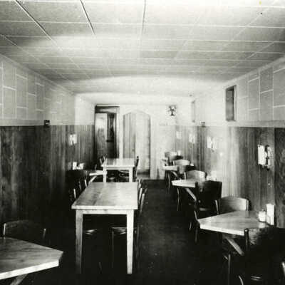Elmhurst Gardens Tavern