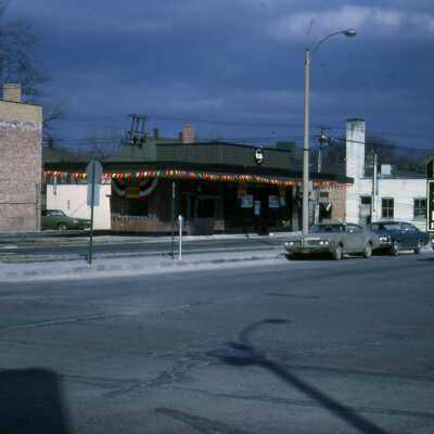 Elmhurst National Bank Drive-In Facility at Addison Avenue and Second Street