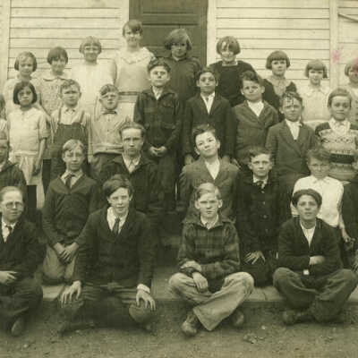 Churchville Schoolhouse Students and Teacher