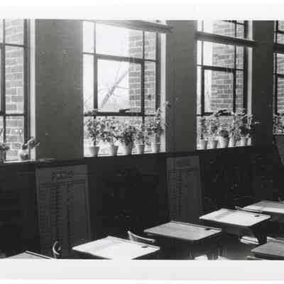 Washington School, classroom