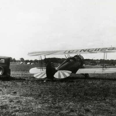 Elmhurst Airport, plane