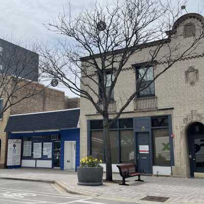 126-132 N. Addison Avenue storefronts