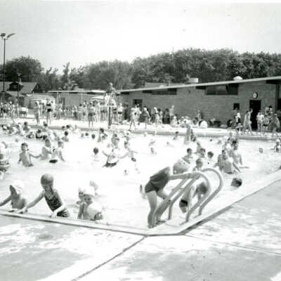 Elmhurst Park District, York Commons Pool