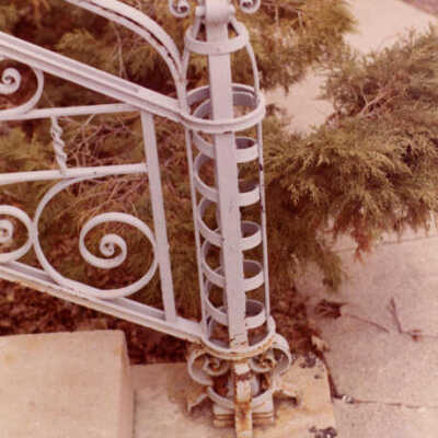 Glos Mansion at 104 S. Kenilworth--detail