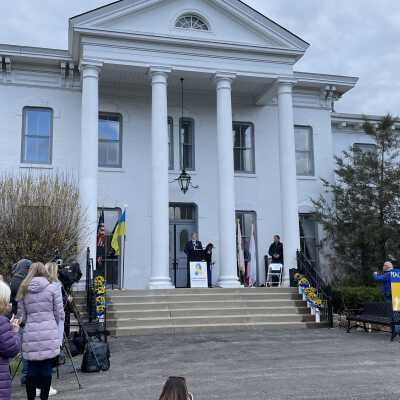 Elmhurst Stands for Ukraine Event at Wilder Park