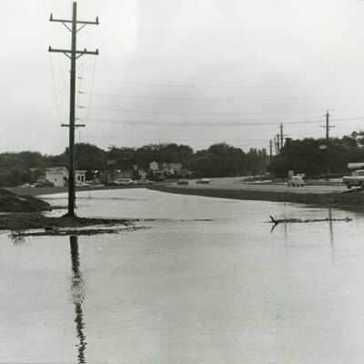 Flood 1972, Salt Creek flooding at Butterfield Road