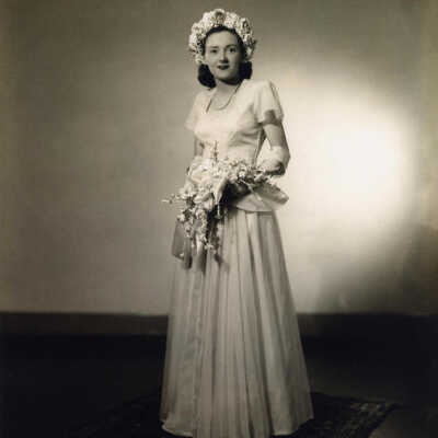 Lorraine Bugarewicz Colwell Farrington Bridal Portrait