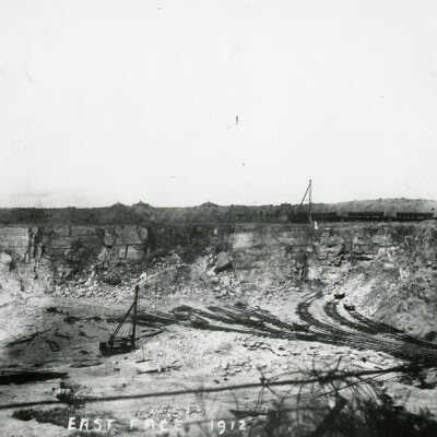 Elmhurst-Chicago Stone Company Quarry