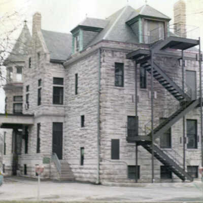 Glos Mansion at 104 S. Kenilworth--detail