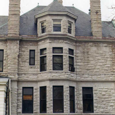 Glos Mansion at 104 S. Kenilworth--detail