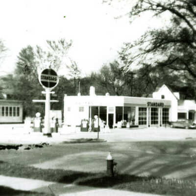 Standard Service Station, 165 S. York Street