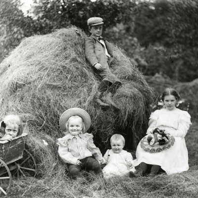 Glos Children in Yard of Emma and Jacob Glos Home