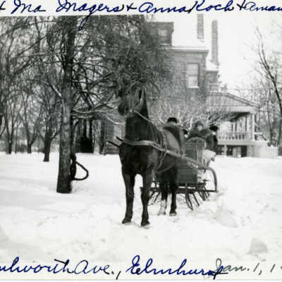 Magers Family at S. Kenilworth Avenue