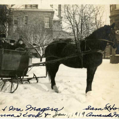 Magers Family at S. Kenilworth Avenue